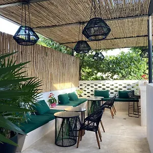 3* מלון Latino Boutique