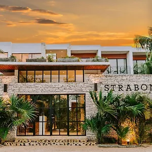 4* מלון The Strabon